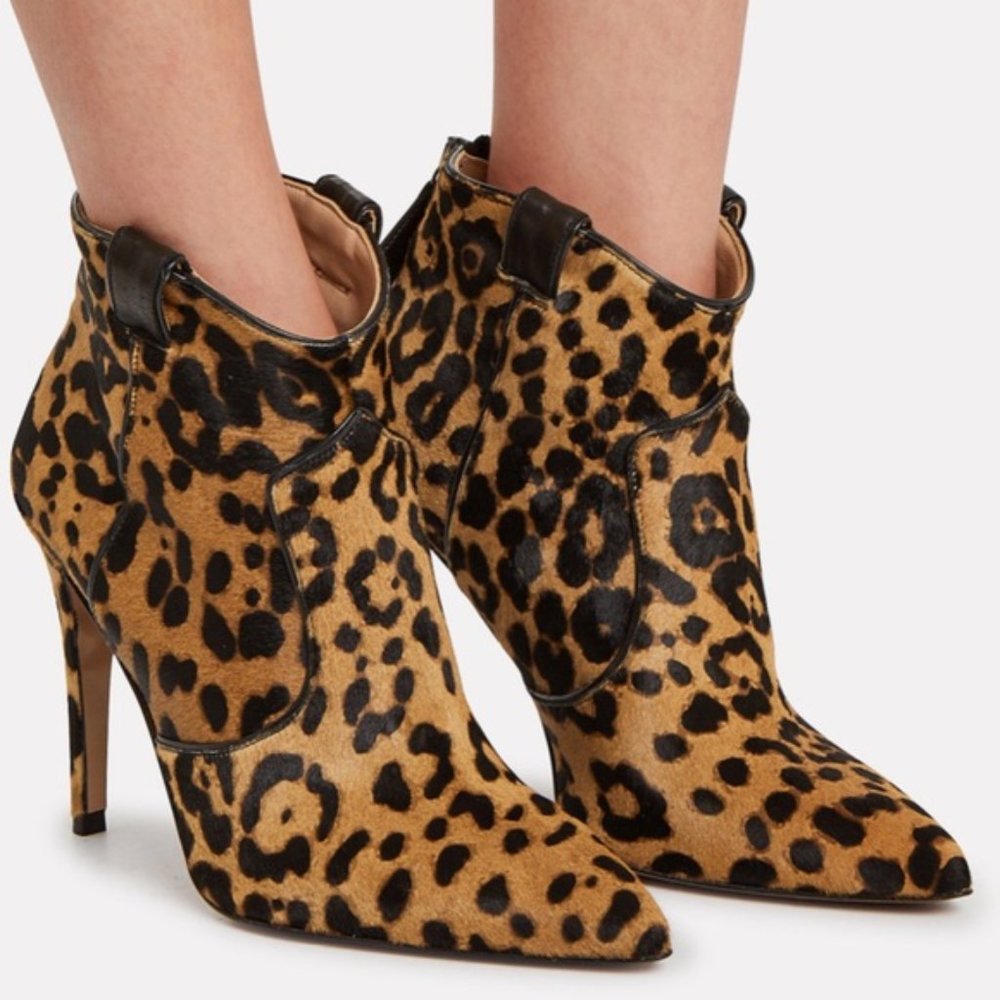 Veronica Beard Loretta Leopard Print Calf Hair Heeled Western Ankle Boots Sz 8